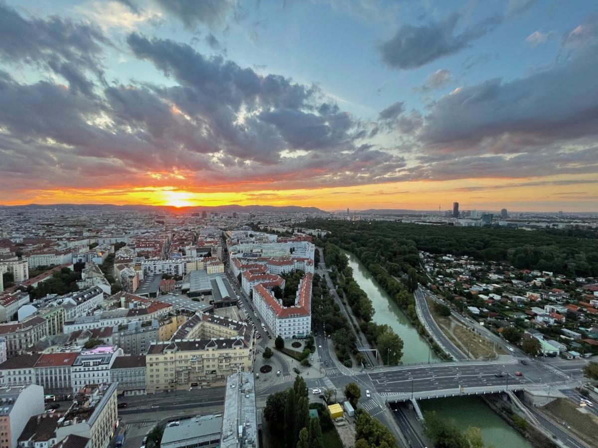 Triiiple Level 31 - Sonnenwohnen Apartment Mit Fantastischem Ausblick Und Parkplatz Βιέννη Εξωτερικό φωτογραφία